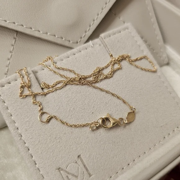 🆕️MELANIE CASEY Overlap Heart Necklace 14K Yellow Gold Diamond - Picture 7 of 11